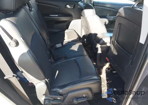 2018 Dodge Journey Crossroad Awd z USA, uszkodzony, nr VIN 3C4PDDGG2JT422076